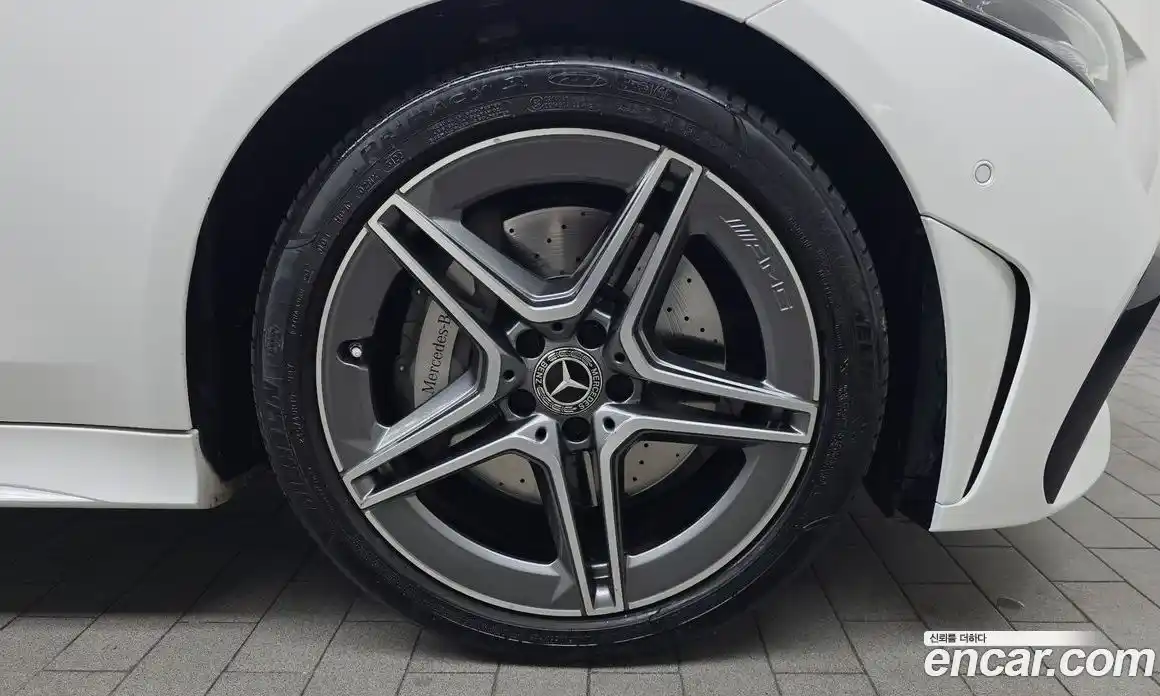 Mercedes-Benz CLS-Class 2023 2.0 Автомат в Москве № 177484, фото 14