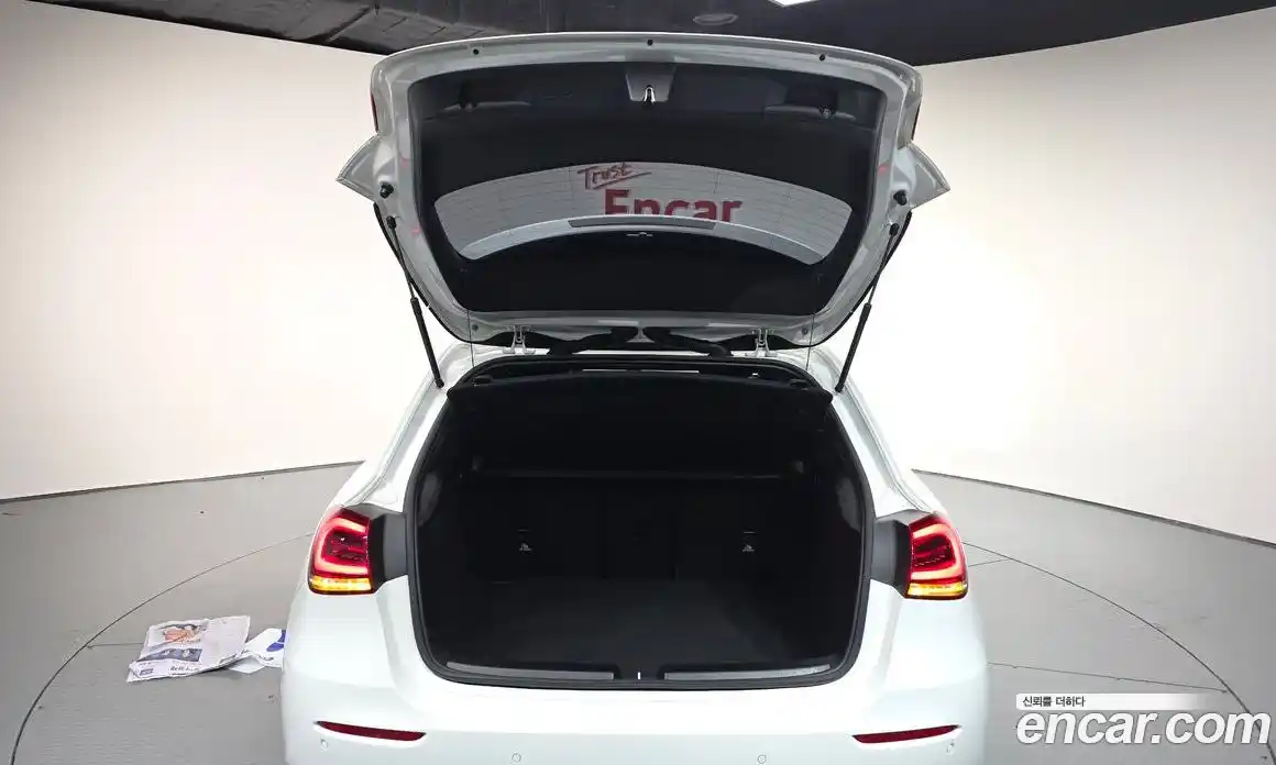 Mercedes-Benz A-Class 2022 2.0 Автомат в Москве № 177944, фото 4