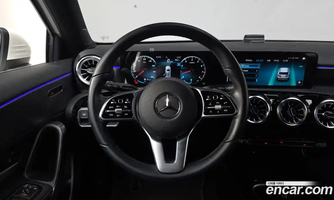 Mercedes-Benz A-Class 2022 2.0 Автомат в Москве № 177944, фото 6