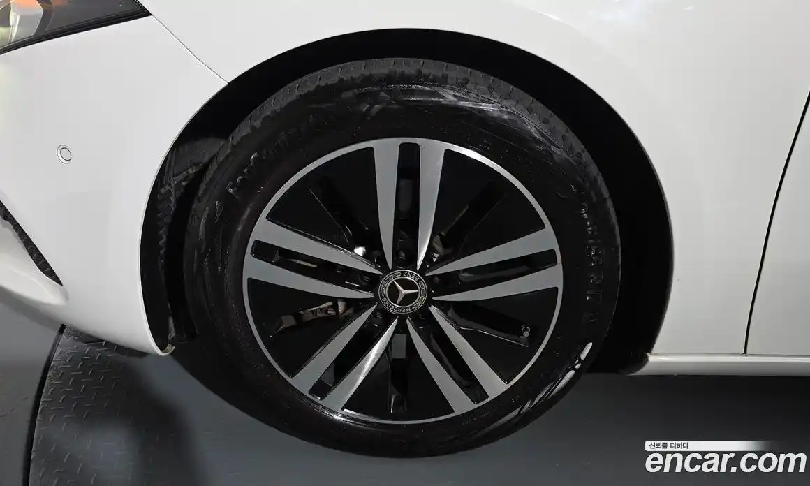 Mercedes-Benz A-Class 2022 2.0 Автомат в Москве № 177944, фото 9