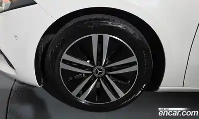 Mercedes-Benz A-Class 2022 2.0 Автомат в Москве № 177944, миниатюра 9