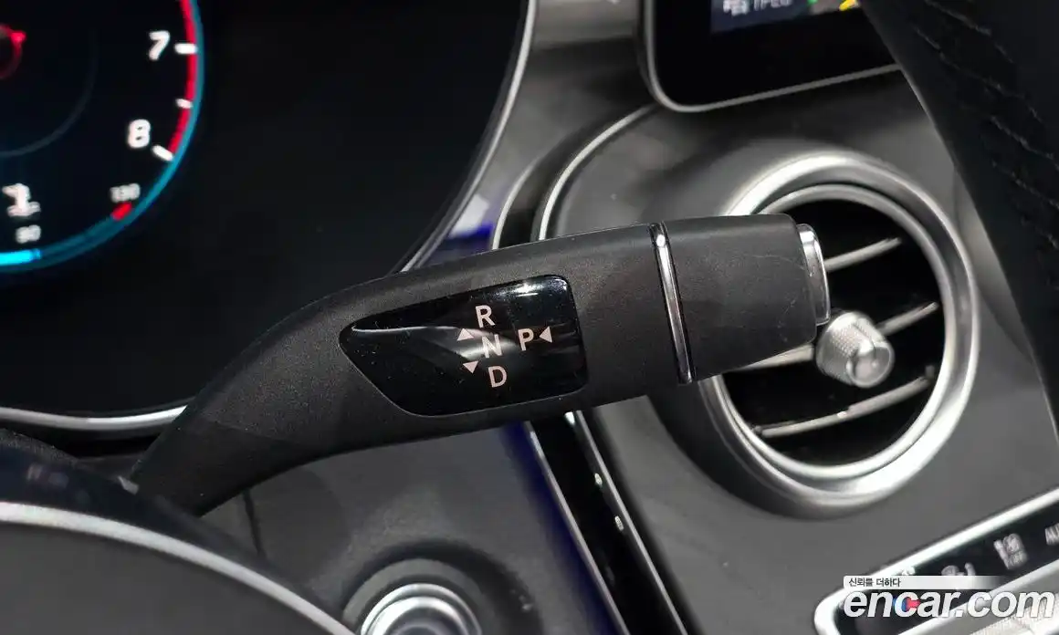 Mercedes-Benz C-Class 2023 2.0 Автомат в Москве № 178368, фото 9