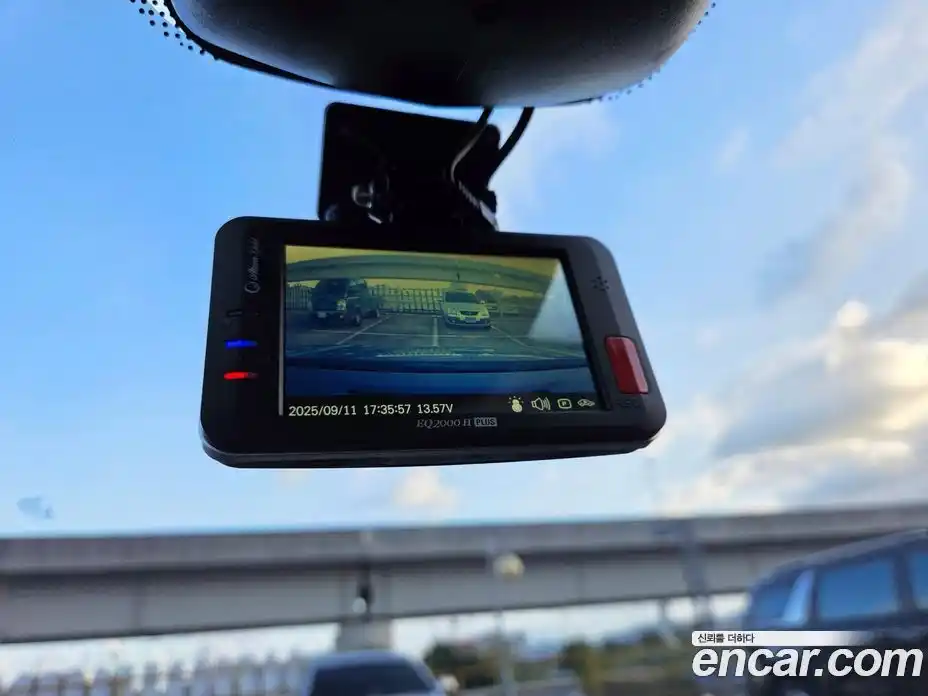 Renault SM3 2018 1.6 Автомат в Москве № 181663, фото 20