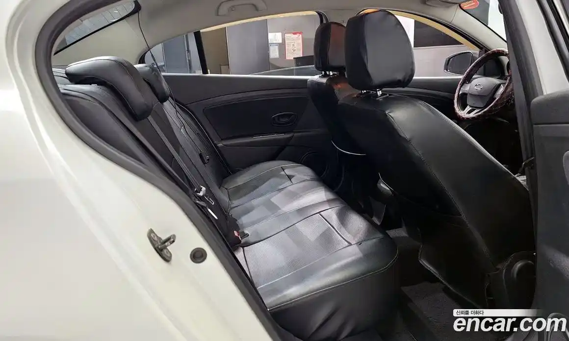 Renault SM3 2013 1.6 Автомат в Москве № 182850, фото 7