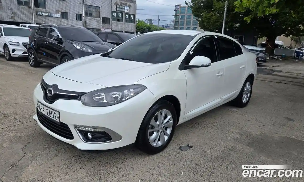 Renault SM3 2015 1.6 Автомат в Москве № 186114, фото 1