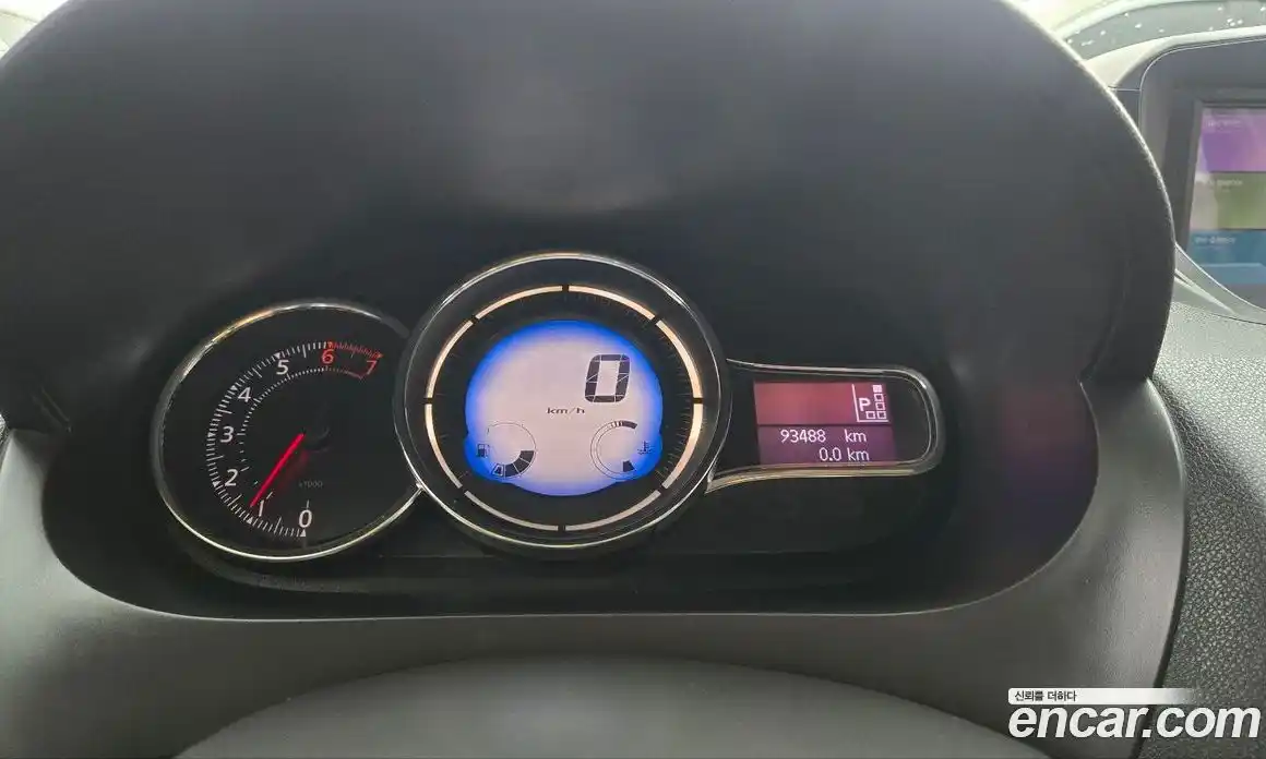 Renault SM3 2015 1.6 Автомат в Москве № 186114, фото 13