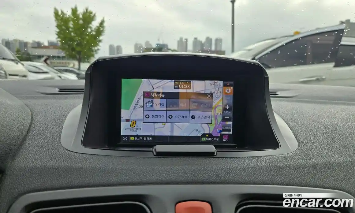 Renault SM3 2015 1.6 Автомат в Москве № 186114, фото 16