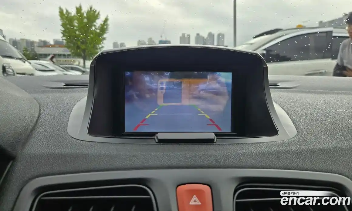 Renault SM3 2015 1.6 Автомат в Москве № 186114, фото 17