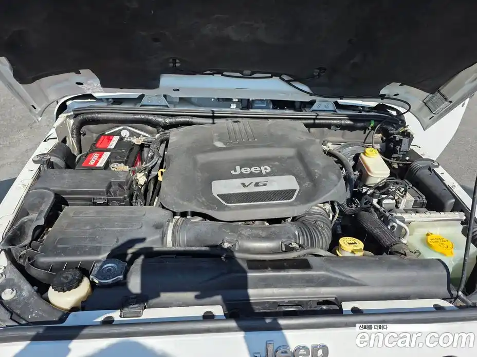 Jeep Wrangler 2014 3.6 Автомат в Москве № 188375, фото 19