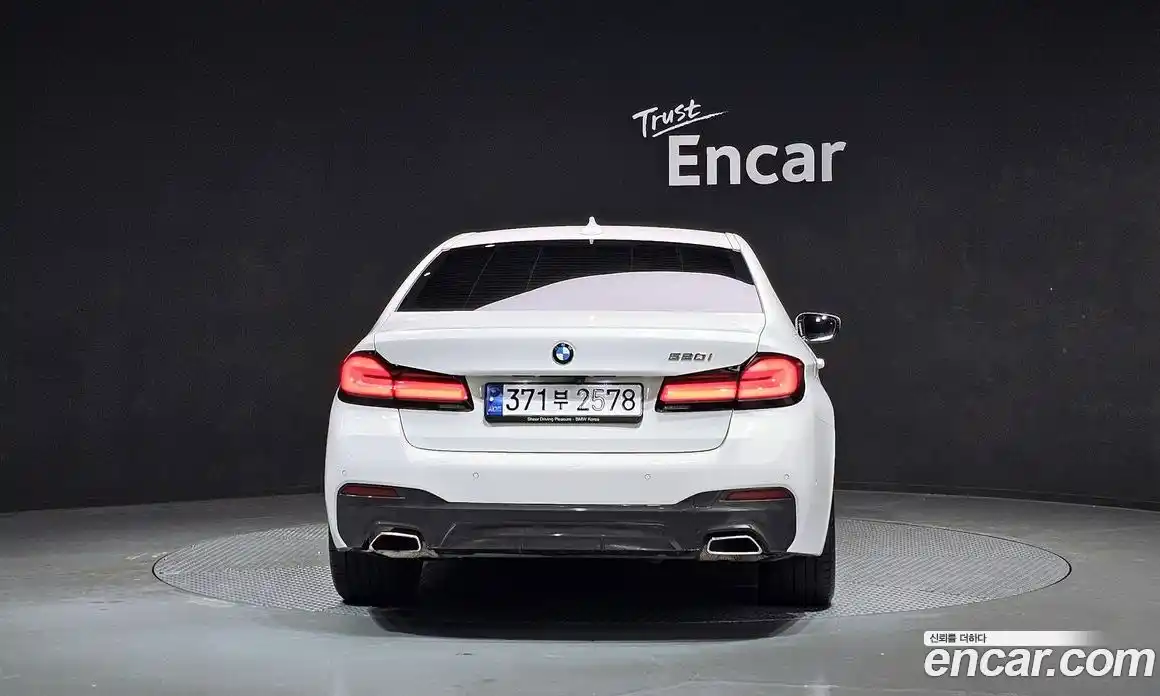 BMW 5-Series 2023 2.0 Автомат в Москве № 191652, фото 17