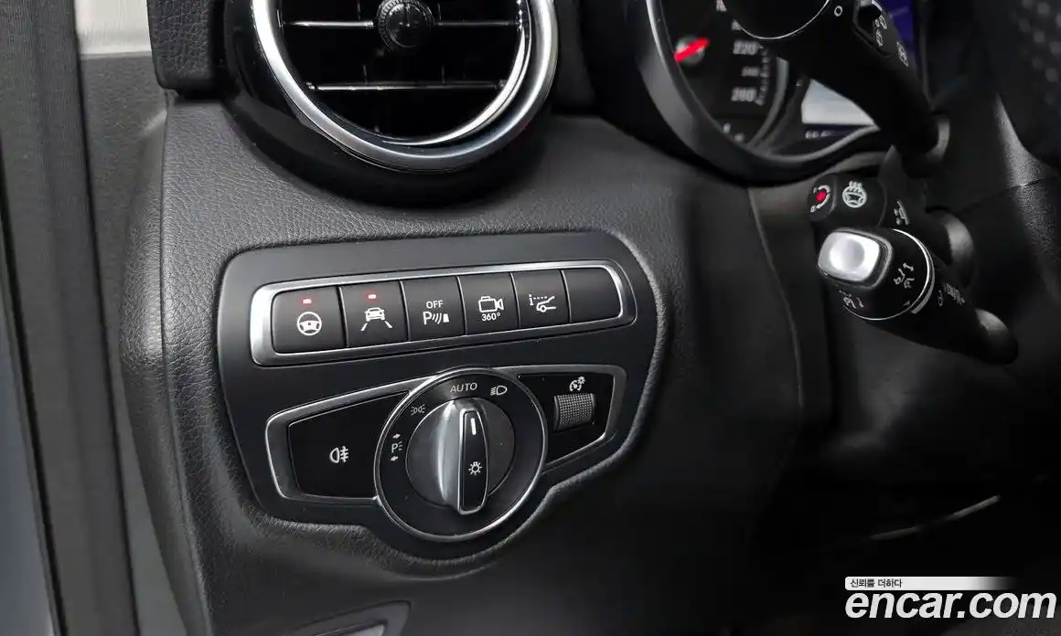 Mercedes-Benz GLC-Class 2019 2.0 Автомат в Москве № 195440, фото 16