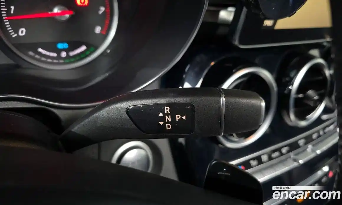 Mercedes-Benz GLC-Class 2019 2.0 Автомат в Москве № 195440, фото 9