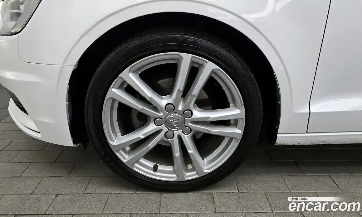 Audi A3 2016 2.0 Автомат в Москве № 196316, фото 17