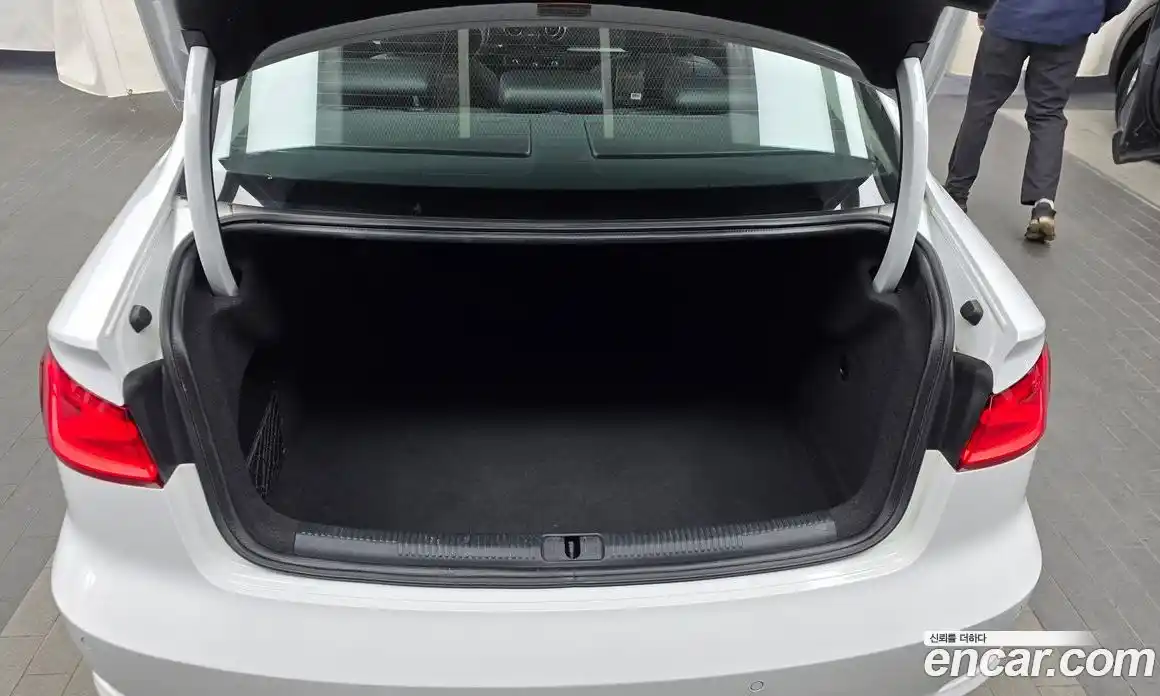 Audi A3 2016 2.0 Автомат в Москве № 196316, фото 6