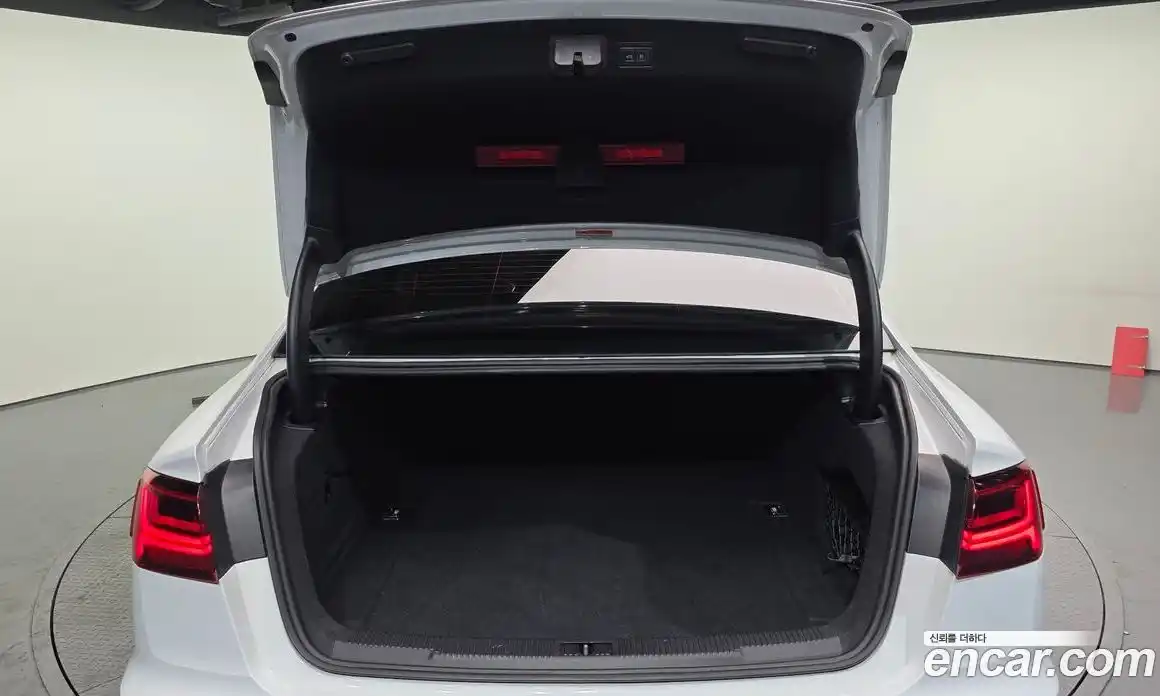 Audi A6 2016 2.0 Автомат в Москве № 196614, фото 5