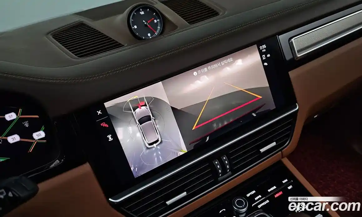 Porsche Cayenne 2023 3.0 Автомат в Москве № 197510, фото 15