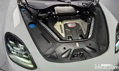 Porsche Panamera, 2019