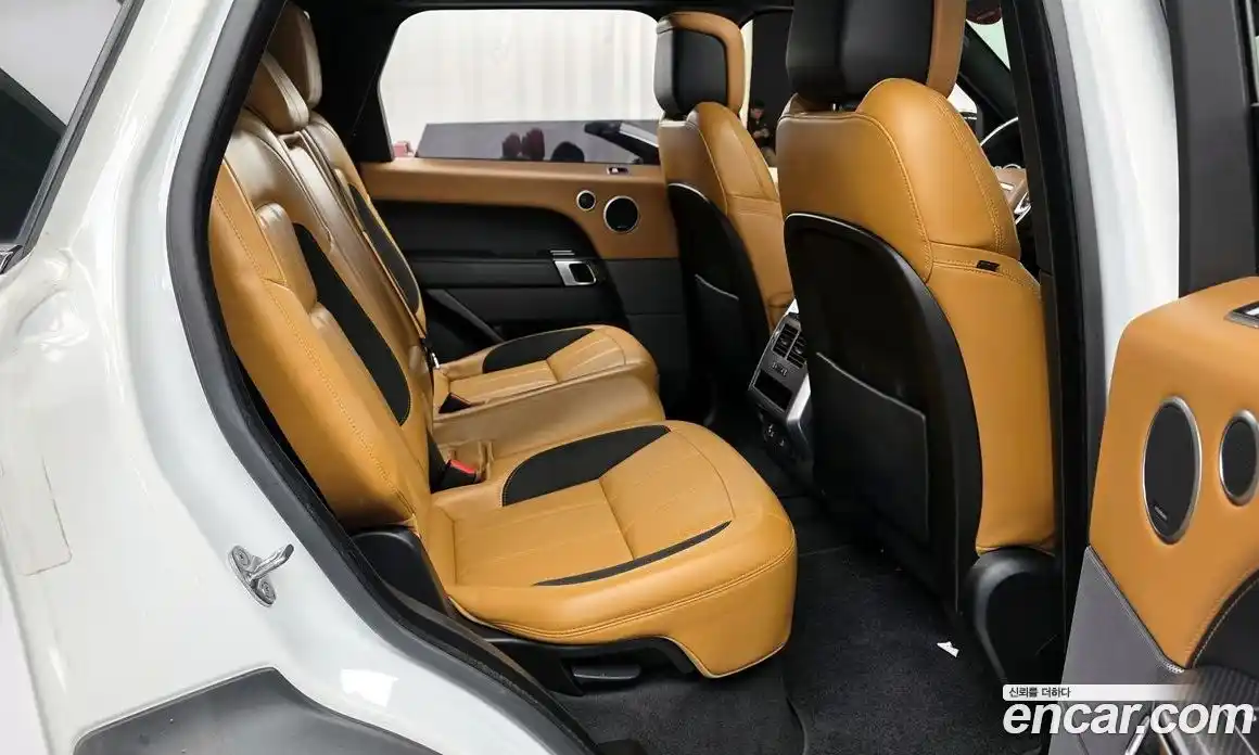 Land Rover Range-Rover Sport 2019 3.0 Автомат в Москве № 198164, фото 11