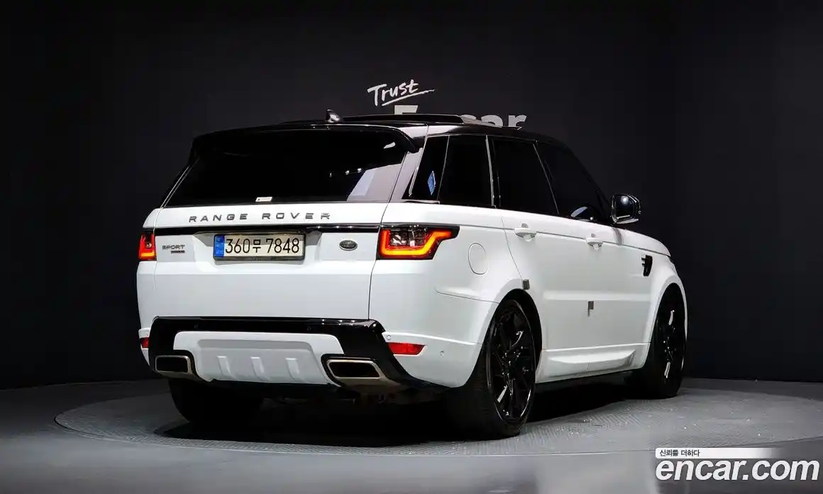 Land Rover Range-Rover Sport 2019 3.0 Автомат в Москве № 198164, фото 2