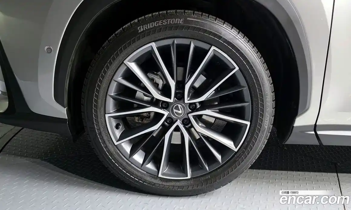 Lexus NX 2025 2.5 Автомат в Москве № 198813, фото 3