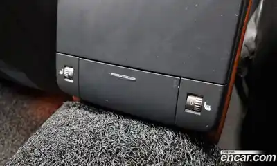 Volkswagen Phaeton, 2011