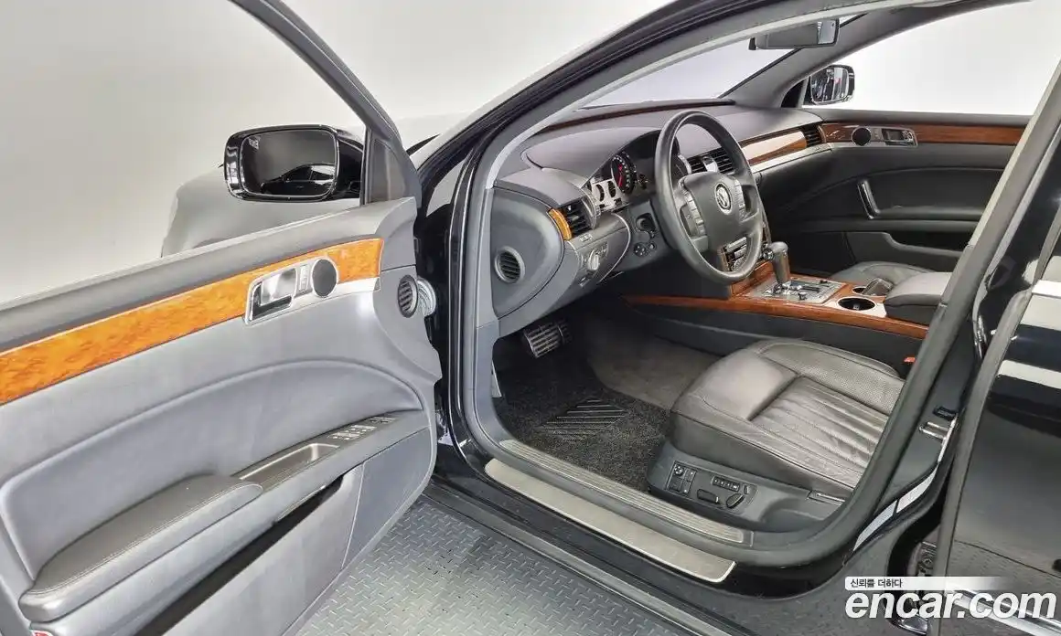 Volkswagen Phaeton 2011 3.0 Автомат в Москве № 199241, фото 13