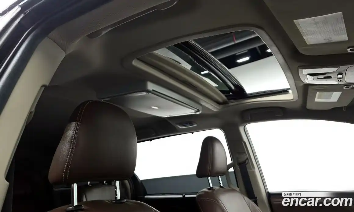 Toyota Sienna 2017 3.5 Автомат в Москве № 199646, фото 17