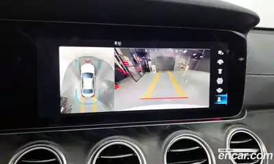 Mercedes-Benz E-Class 2023 2.0 Автомат в Москве № 202258, миниатюра 11