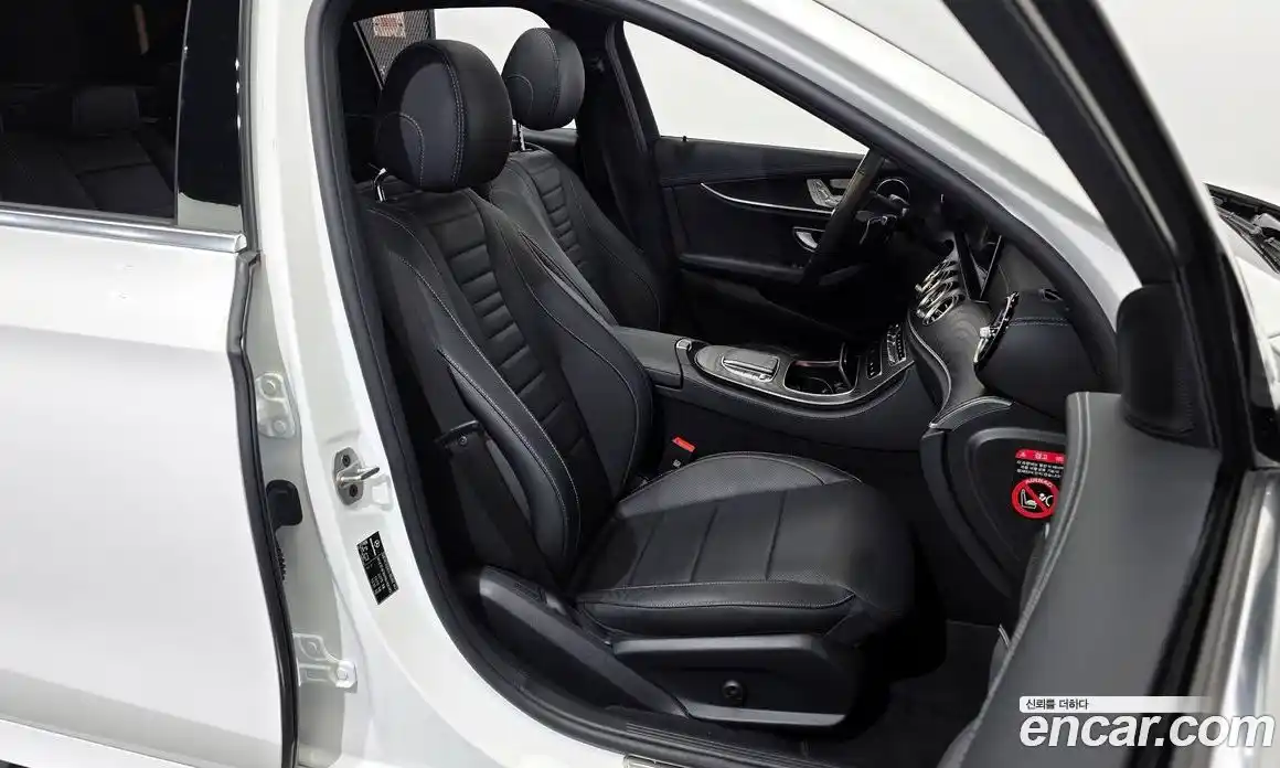 Mercedes-Benz E-Class 2023 2.0 Автомат в Москве № 202258, фото 4