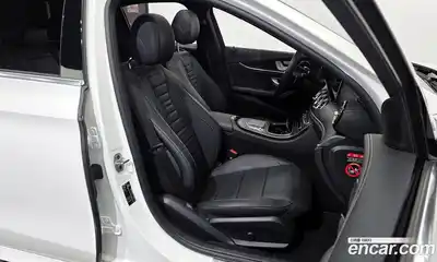 Mercedes-Benz E-Class 2023 2.0 Автомат в Москве № 202258, миниатюра 4