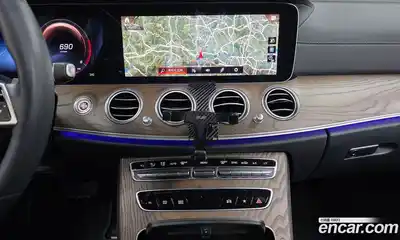 Mercedes-Benz E-Class, 2022