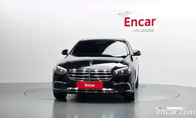 Mercedes-Benz E-Class 2022 2.0 Автомат в Москве № 207367, миниатюра 3