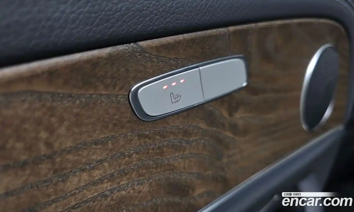 Mercedes-Benz E-Class 2022 2.0 Автомат в Москве № 207367, фото 4