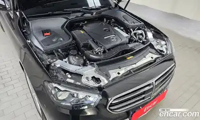 Mercedes-Benz E-Class 2022 2.0 Автомат в Москве № 207367, миниатюра 5