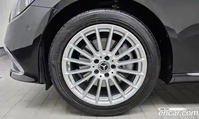 Mercedes-Benz E-Class 2022 2.0 Автомат в Москве № 207367, миниатюра 9