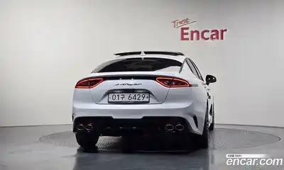 Kia Stinger 2018 2.0 Автомат в Москве № 20966, миниатюра 11