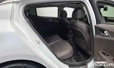 Kia Stinger 2018 2.0 Автомат в Москве № 20966, миниатюра 3