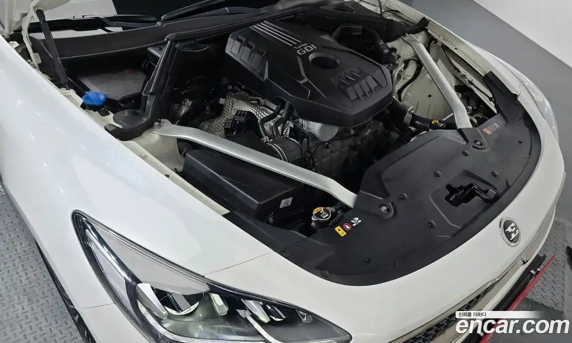 Kia Stinger 2018 2.0 Автомат в Москве № 20966, фото 6