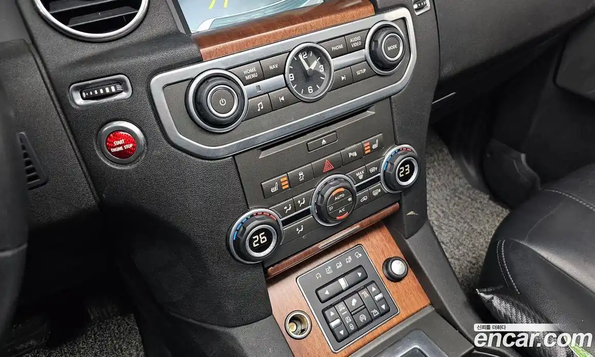 Land Rover Discovery 2016 3.0 Автомат в Москве № 210437, фото 17