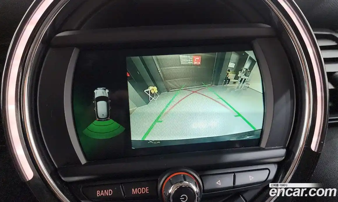 Mini Cooper 2020 1.5 Автомат в Москве № 210645, фото 16