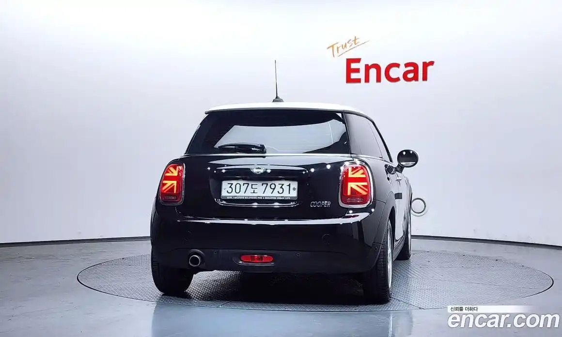 Mini Cooper 2020 1.5 Автомат в Москве № 210645, фото 3