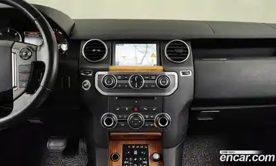Land Rover Discovery 2015 3.0 Автомат в Москве № 210734, миниатюра 4