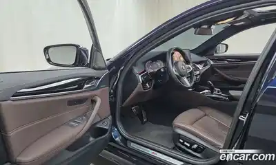 BMW 5-Series 2023 2.0 Автомат в Москве № 211548, миниатюра 9