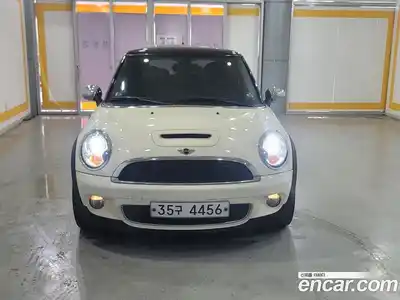 Mini Cooper, 2009