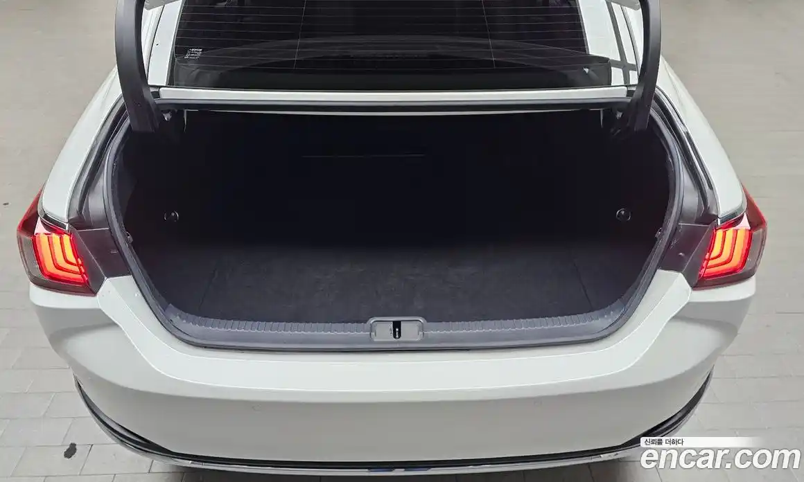 Lexus ES 2019 2.5 Автомат в Москве № 214646, фото 3