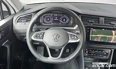 Volkswagen Tiguan 2022 2.0 Автомат в Москве № 214938, миниатюра 10