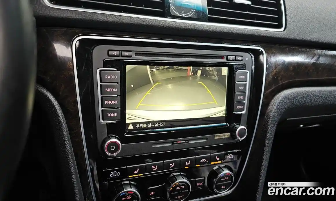 Volkswagen Passat 2014 2.0 Автомат в Москве № 215377, фото 15