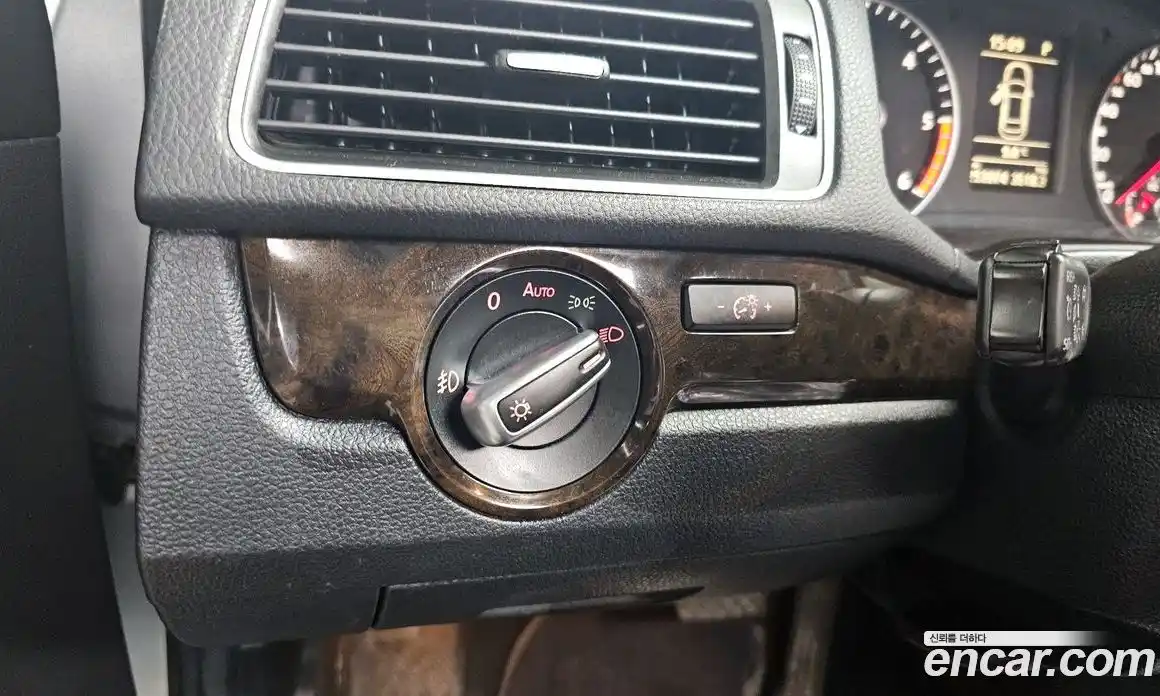 Volkswagen Passat 2014 2.0 Автомат в Москве № 215377, фото 18