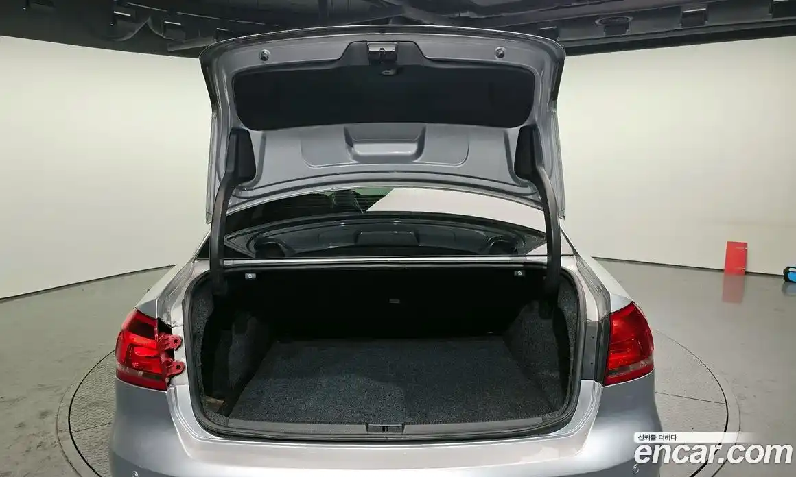 Volkswagen Passat 2014 2.0 Автомат в Москве № 215377, фото 20