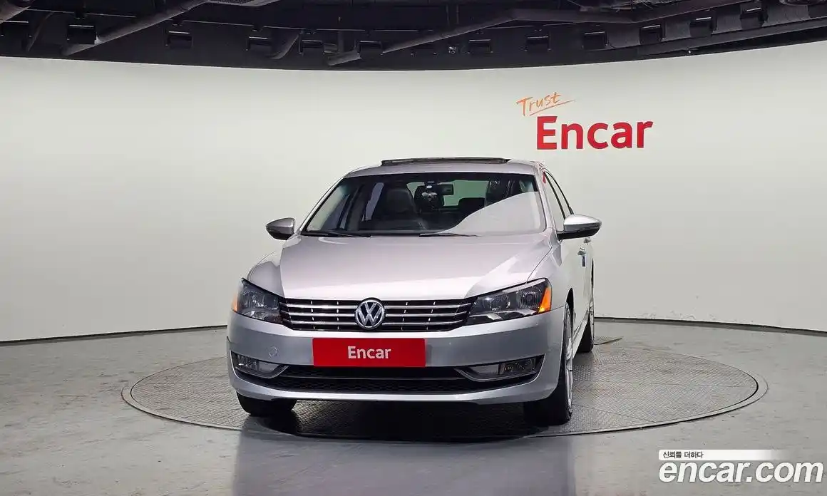 Volkswagen Passat 2014 2.0 Автомат в Москве № 215377, фото 3